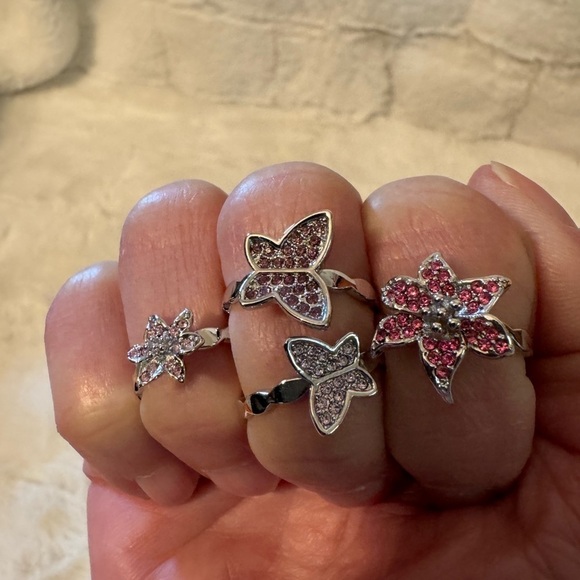 The Mariah Carey Collection Set of 4 Flower and Butterfly rings. Size5. Pink New - Picture 2 of 9